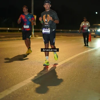 Runner Photo 7681203