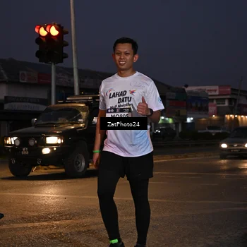 Runner Photo 7681211