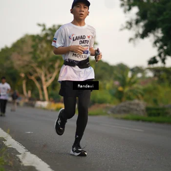 Runner Photo 7681227