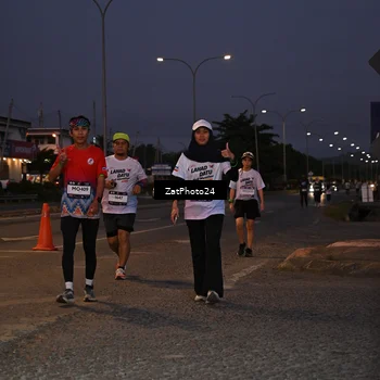 Runner Photo 7681234