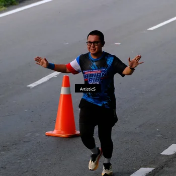 Runner Photo 7681238