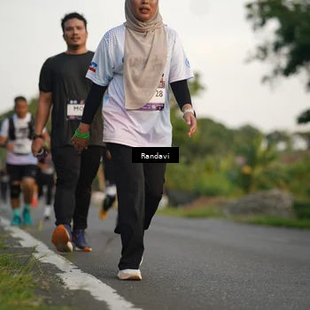 Runner Photo 7681252