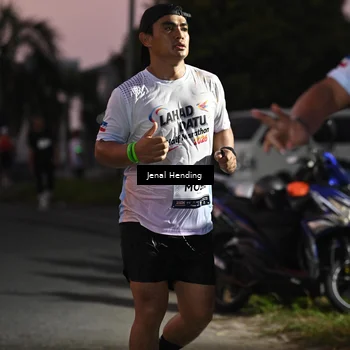 Runner Photo 7681255