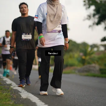 Runner Photo 7681261
