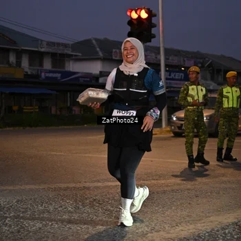 Runner Photo 7681265