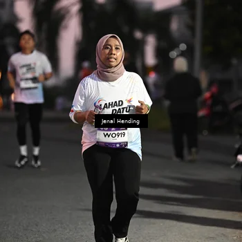 Runner Photo 7681267