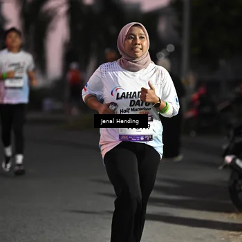 Runner Photo 7681274