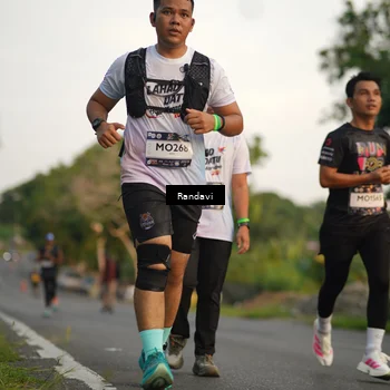 Runner Photo 7681285