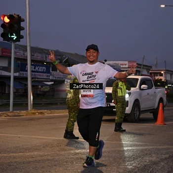 Runner Photo 7681291