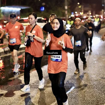 Runner Photo 7681309