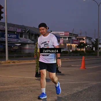 Runner Photo 7681355