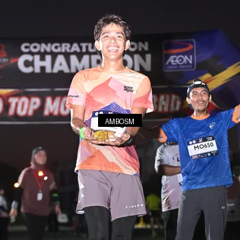 Runner Photo 7681365