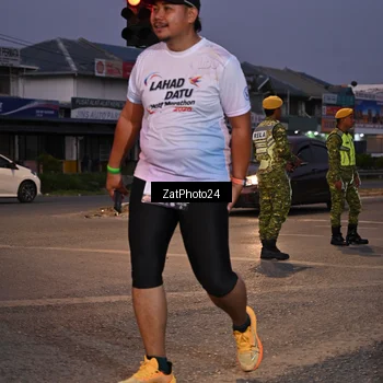 Runner Photo 7681369