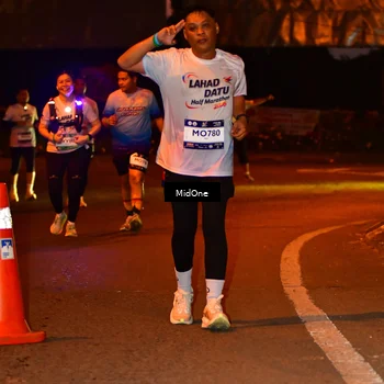 Runner Photo 7681371