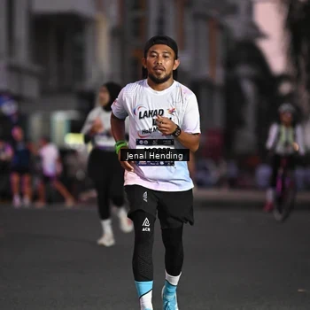 Runner Photo 7681374