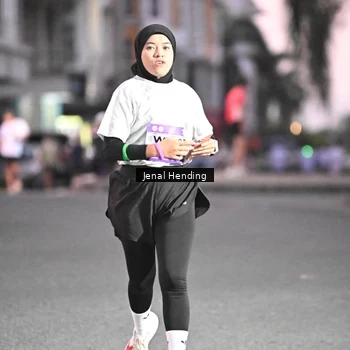 Runner Photo 7681398