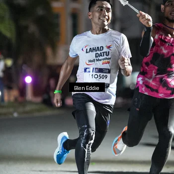 Runner Photo 7681404
