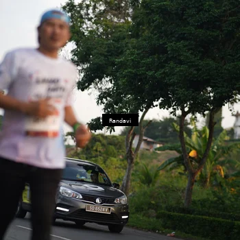 Runner Photo 7681425