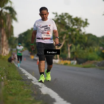 Runner Photo 7681427