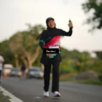 Runner Photo 7681465