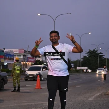 Runner Photo 7681501