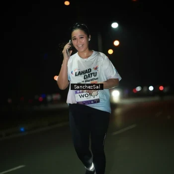 Runner Photo 7681538