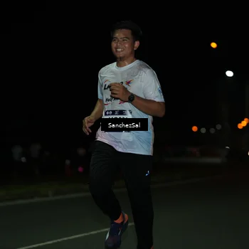 Runner Photo 7681594