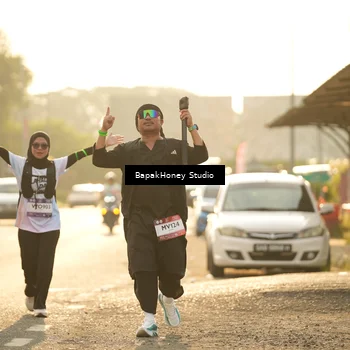 Runner Photo 7681644