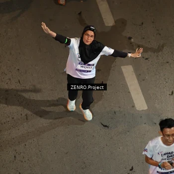 Runner Photo 7681645