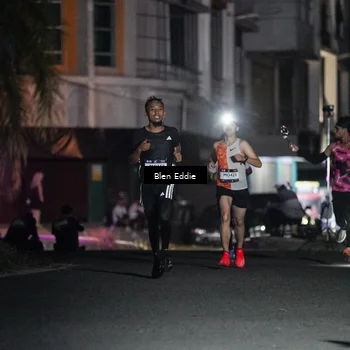 Runner Photo 7681652