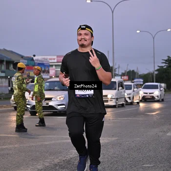 Runner Photo 7681687