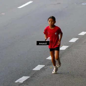 Runner Photo 7681740
