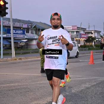 Runner Photo 7681751