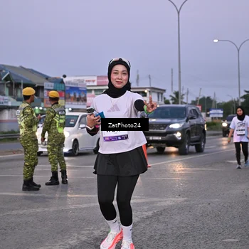 Runner Photo 7681773