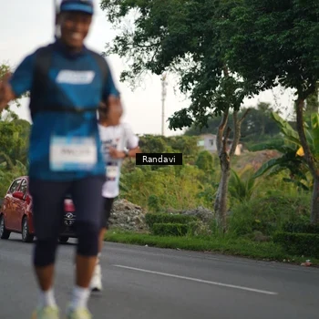 Runner Photo 7681776