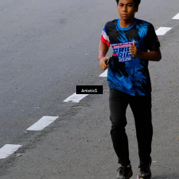 Runner Photo 7681781