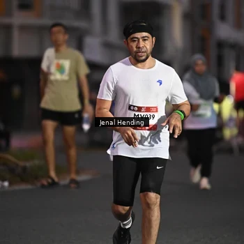 Runner Photo 7681829