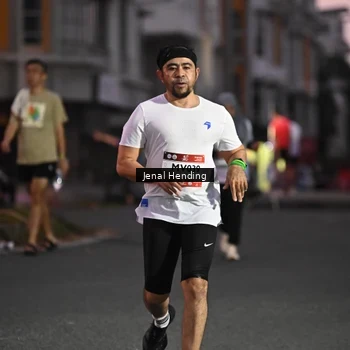 Runner Photo 7681831