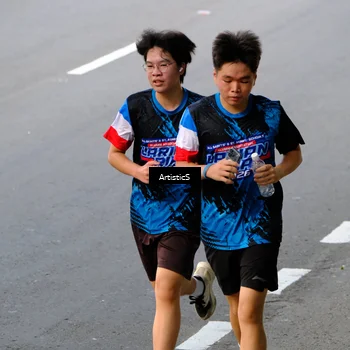 Runner Photo 7681873