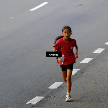 Runner Photo 7681879