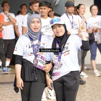 Runner Photo 7681900