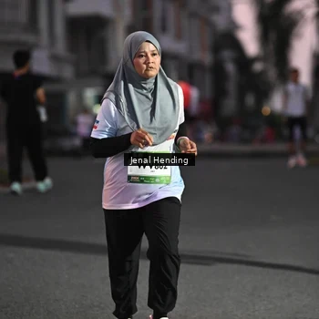 Runner Photo 7681902