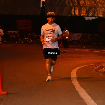 Runner Photo 7681908