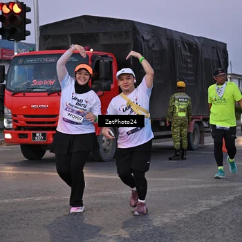 Runner Photo 7681976