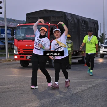 Runner Photo 7682002
