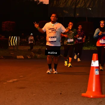 Runner Photo 7682025