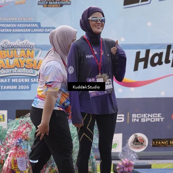 Runner Photo 7682040