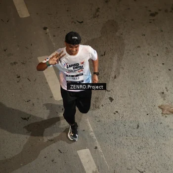 Runner Photo 7682045