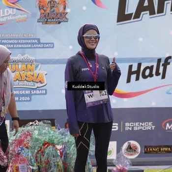 Runner Photo 7682047