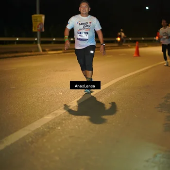 Runner Photo 7682061